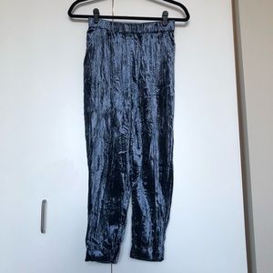 Anthropologie NWOT Blue Crepe Velvet Cropped Pants